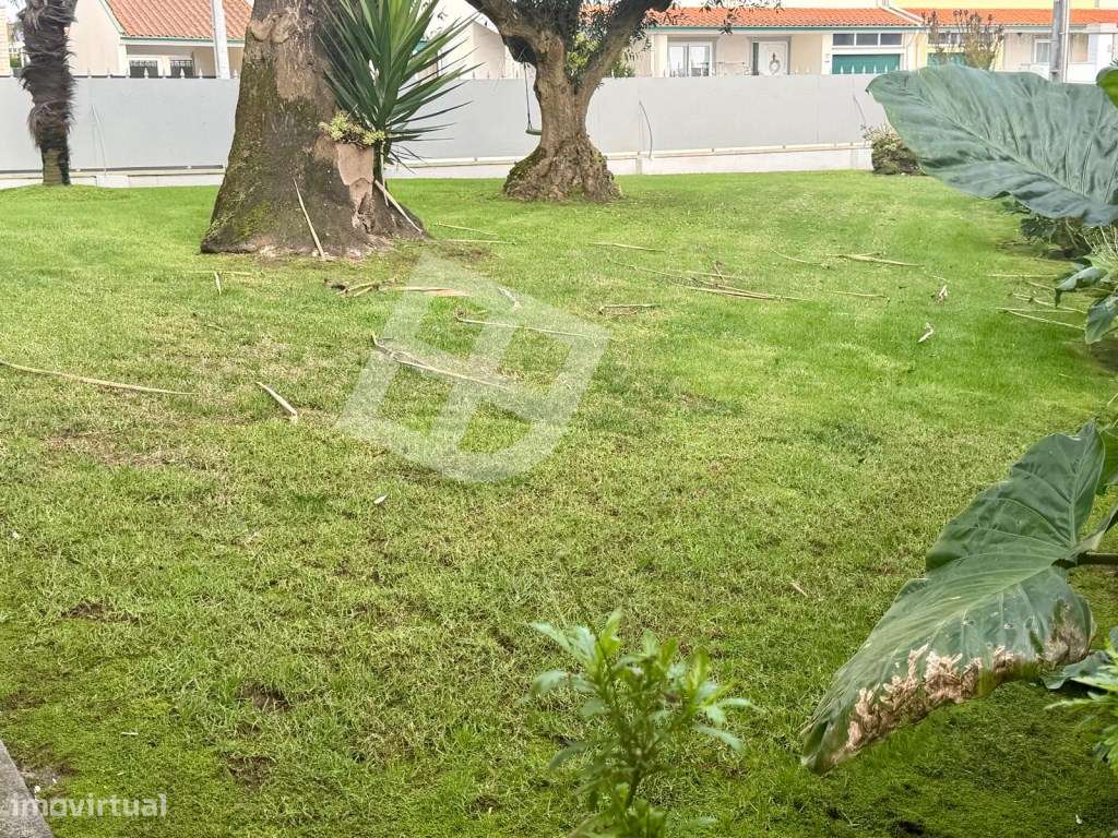 Moradia T4 Isolada c/ Jardim - Patela - S. Bernardo-42