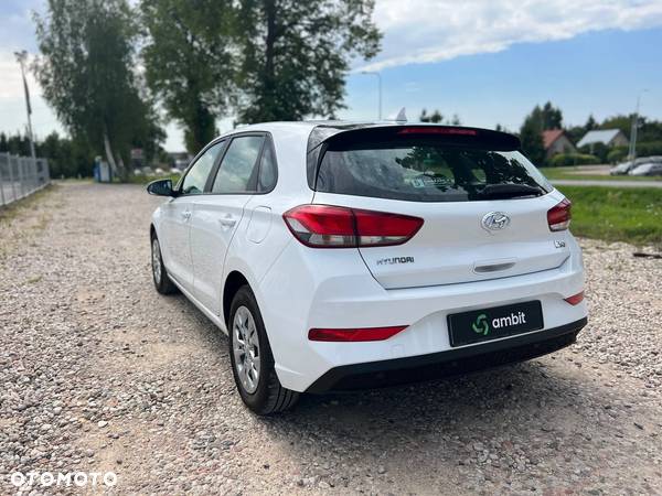 Hyundai I30 1.5 DPI Classic + - 8