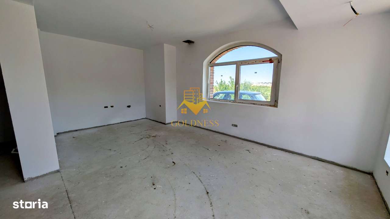 Vila, 4 Camere, Dezmir, Constructie Noua, 450 mp, 4 Bai, 2 Parcari - Imagine principală: 2/20