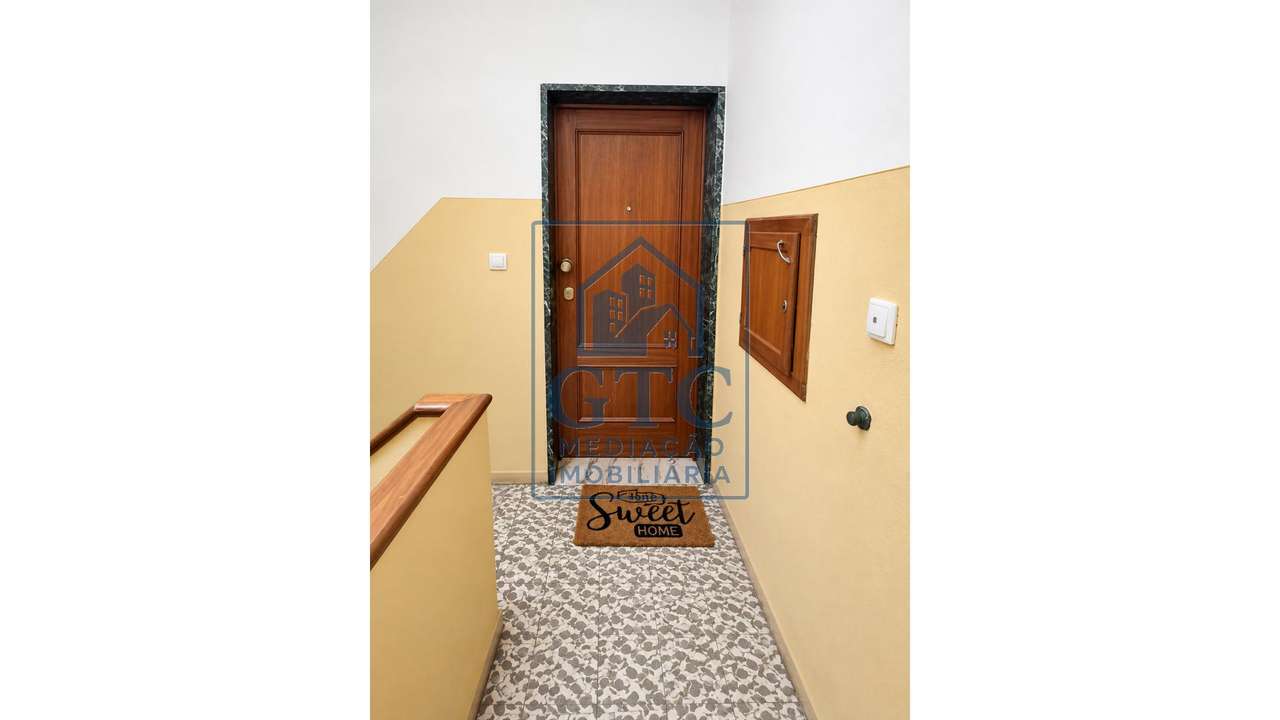 Apartamento T2 Baixa da Banheira-5