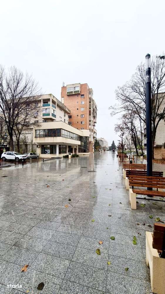 Vanzare 2 camere/ judetul Calarasi,str Traian,centru - Imagine principală: 5/8