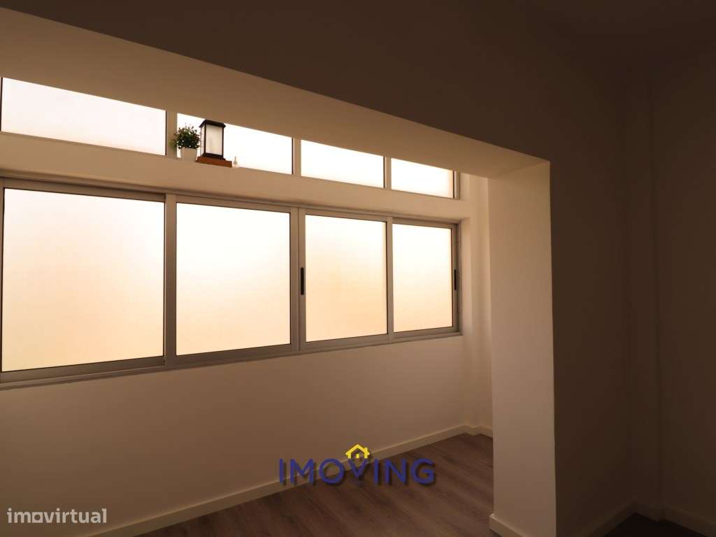 Apartamento T2, Remodelado, na Verderena, Barreiro-11