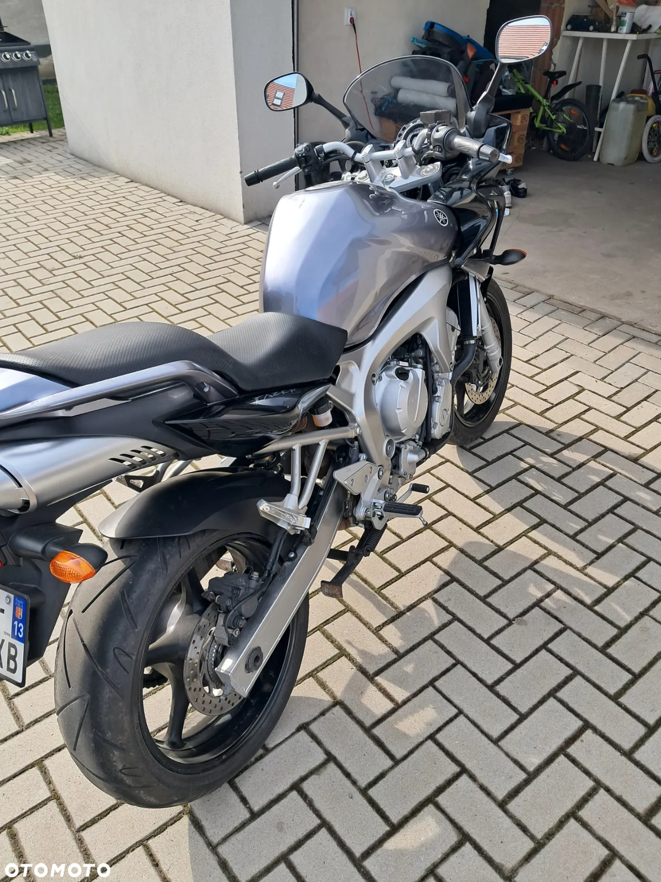 Yamaha FZ6 - 11