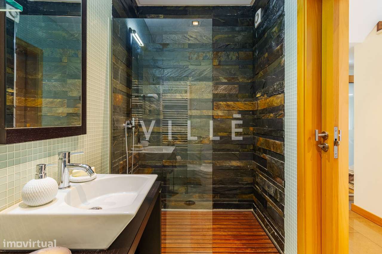 Moradia T4 com piscina aquecida e garagem dupla-15