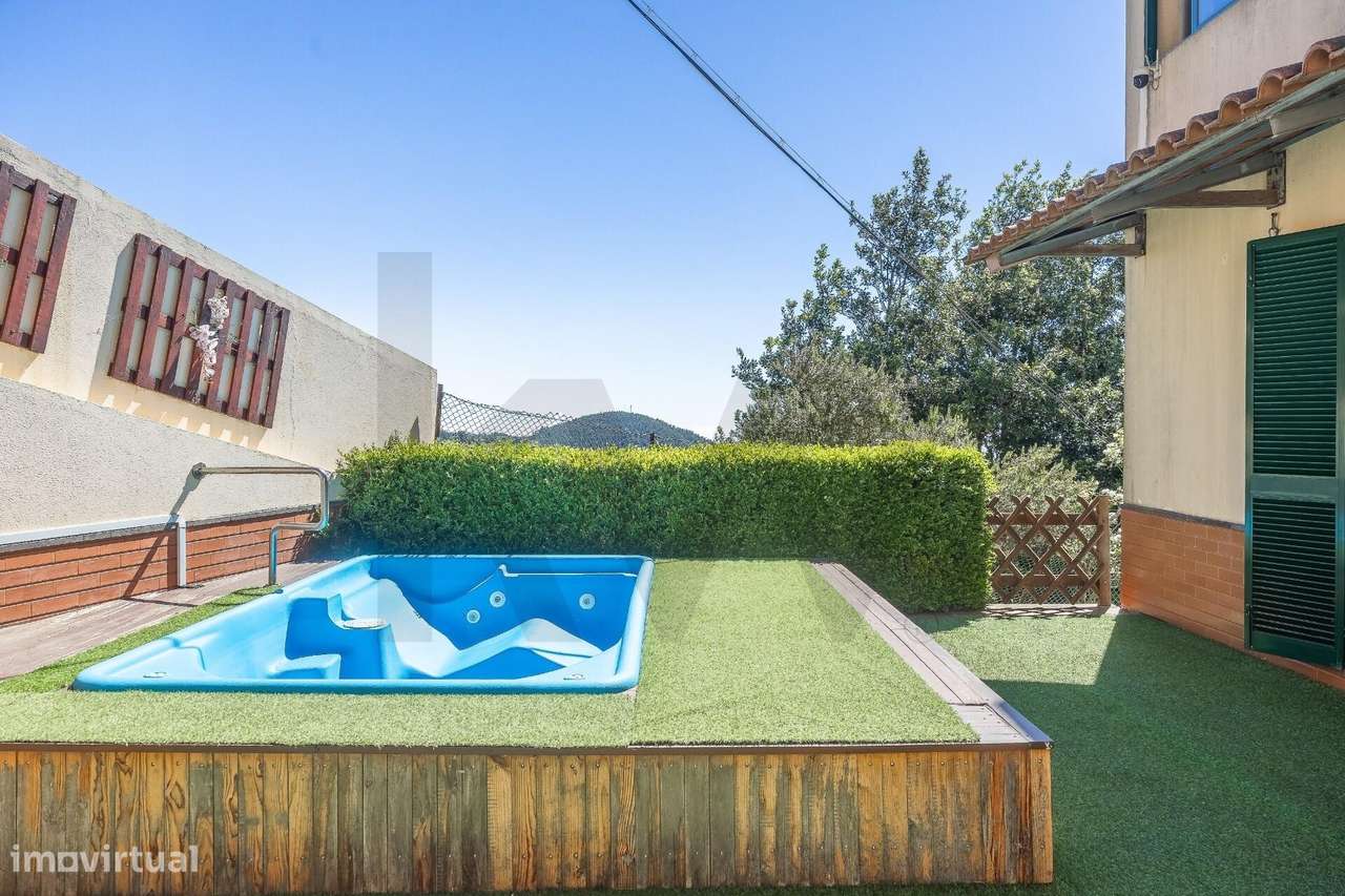 Moradia T3 com jacuzzi e barbecue na Camacha-12