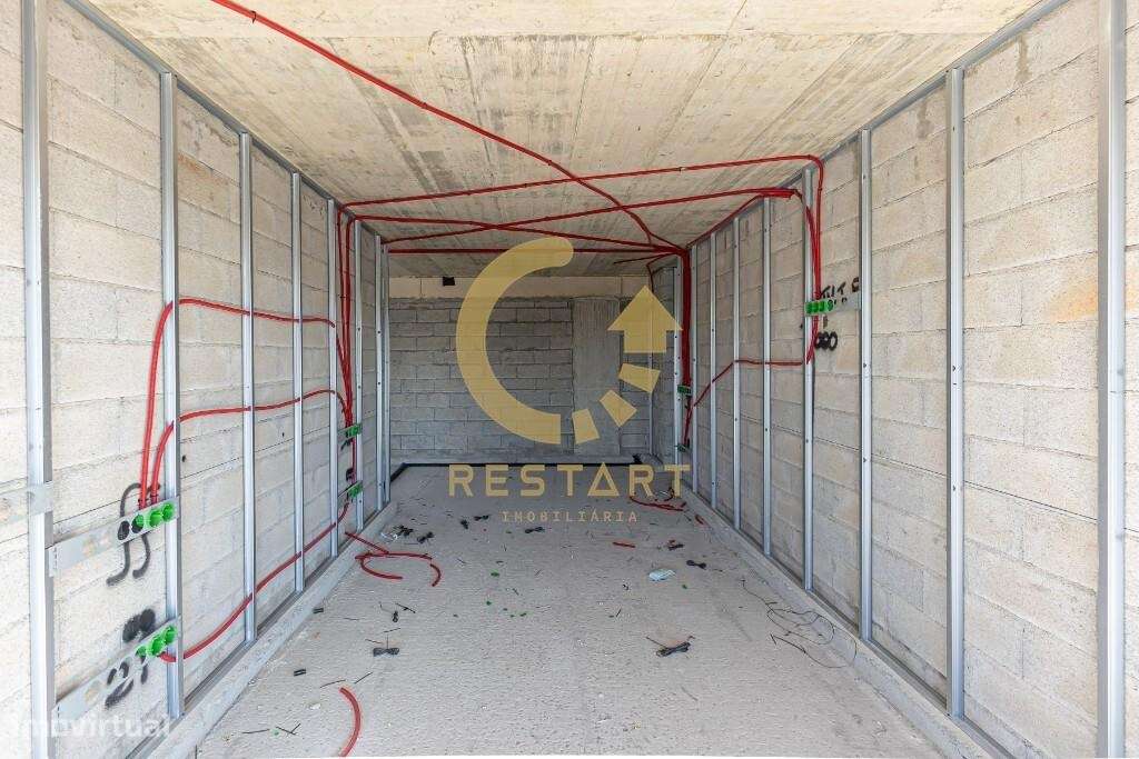 Moradia T4 de Luxo com Vistas Deslumbrantes sobre o Rio Douro-34