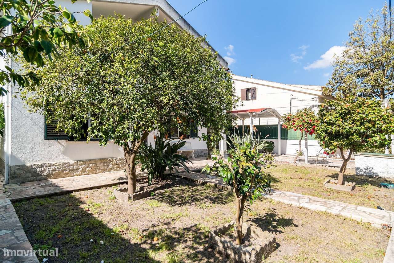 Moradia T5 Venda em Charneca de Caparica e Sobreda,Almada-6