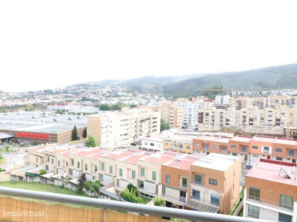 Arrendamento Apartamento T3 Mobilado e Equipado em Fraião, Braga - Grande imagem: 5/17