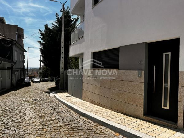 Andar Moradia T3 Novo em Baguim do Monte