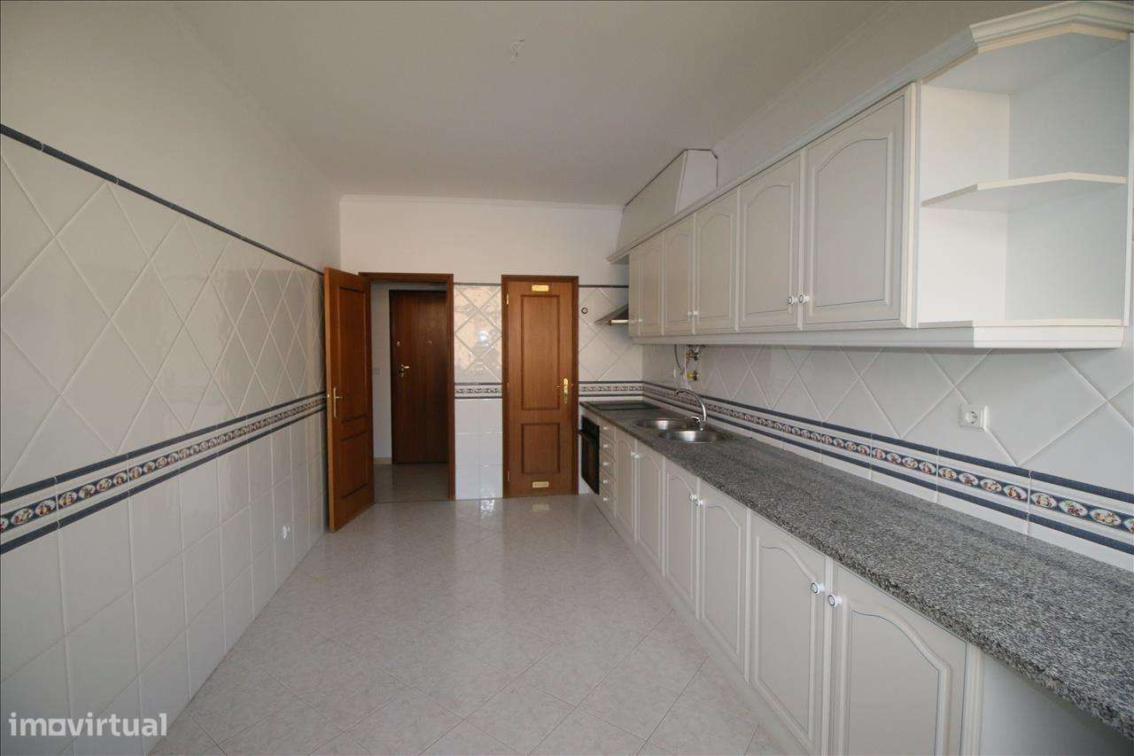 Apartamento familiar no centro de Santarém - Grande imagem: 3/11