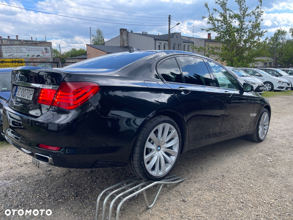 BMW Seria 7 740d xDrive - 5