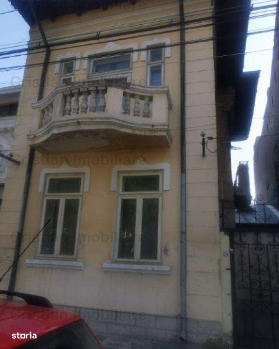 VILA D+P+E+M, zona ULTRACENTRALA, - Imagine principală: 2/8