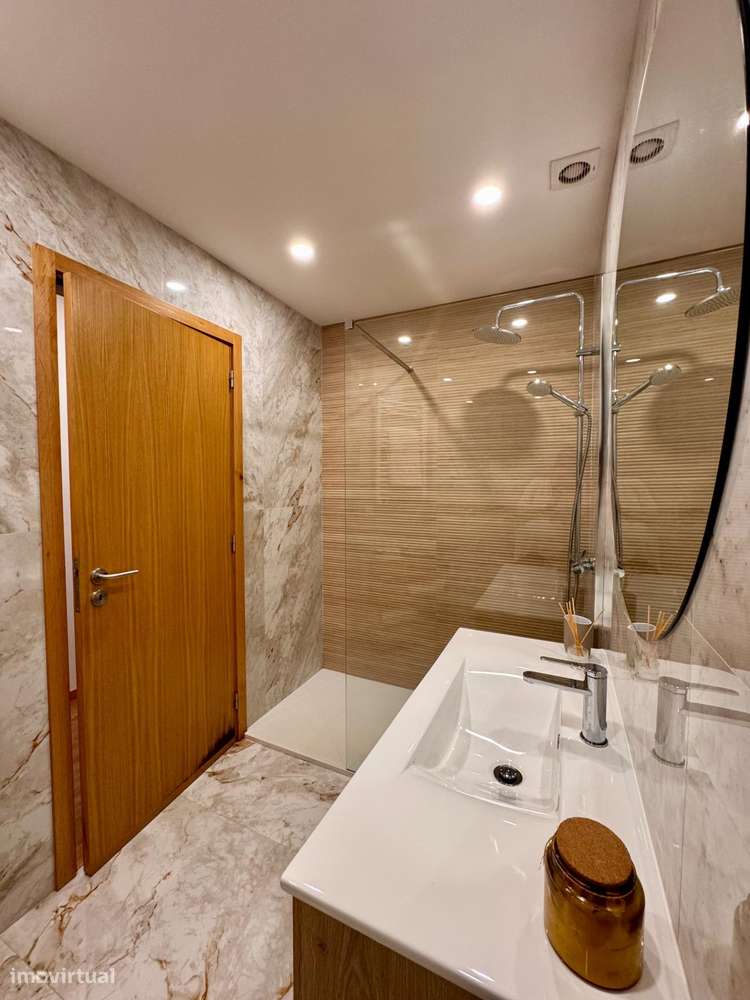 Apartamento T2 (Totalmente remodelado) Centro Póvoa de Varzim-26