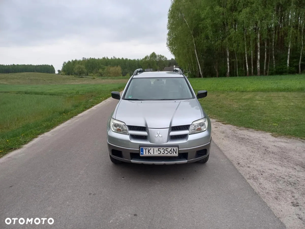 Mitsubishi Outlander 2.0 Sport 4WD - 2