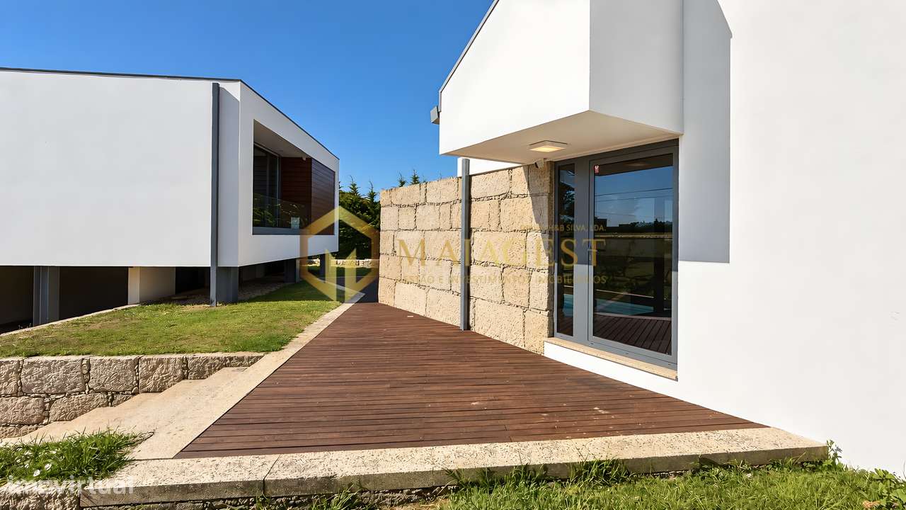 Moradia T3 Independente com Piscina, Amplo Jardim e Privacidade-5