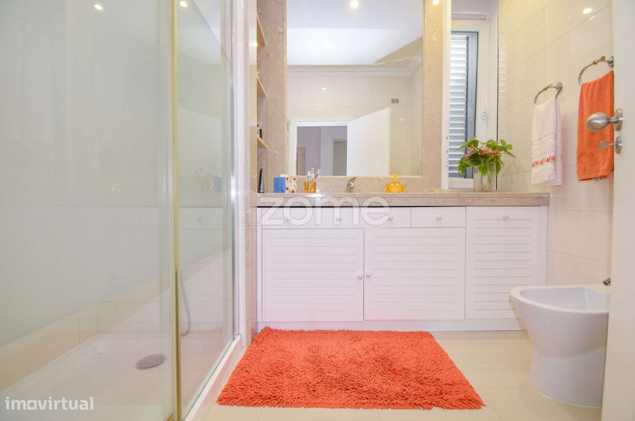 Prédio com 2 apartamentos independentes, totalmente remodelado-5