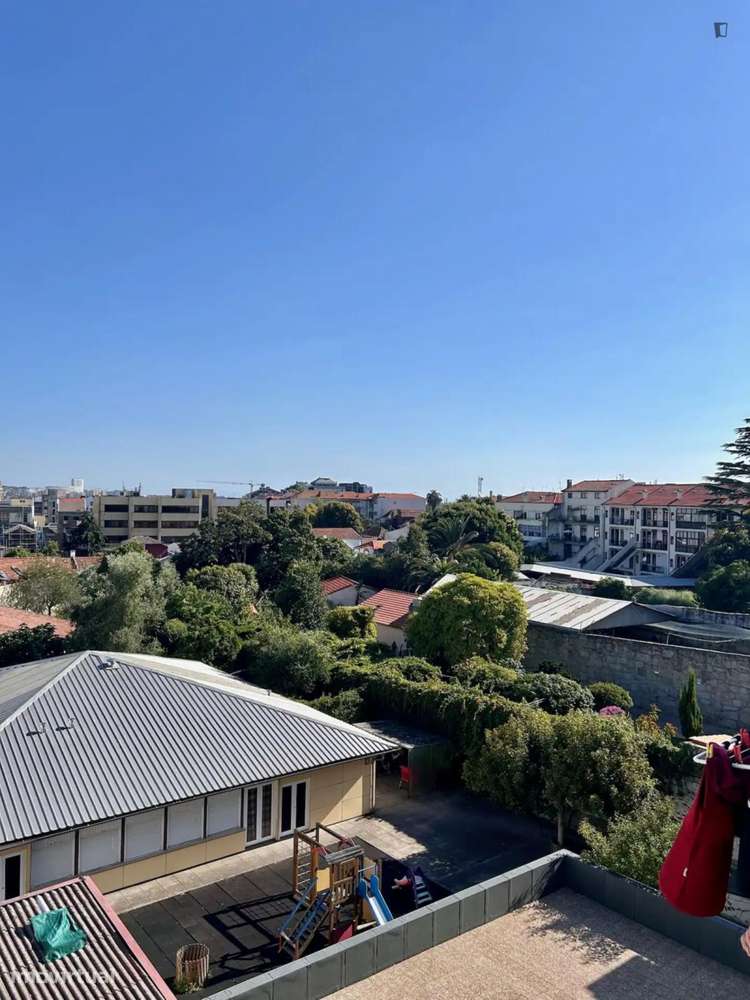 Quarto - localizado em Santo Ildefonso Porto - Grande imagem: 4/10