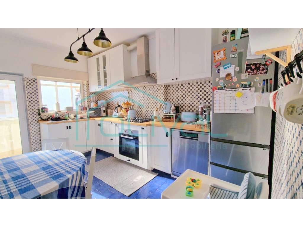 Apartamento T3 centro de Samora Correia-11