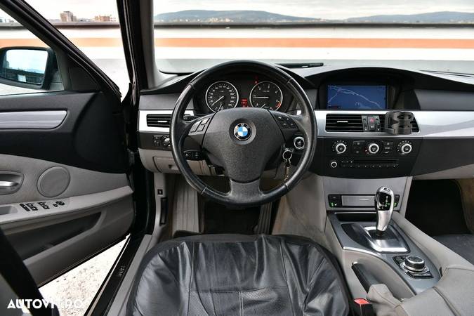 BMW Seria 5 520d Touring Aut. Edition Exclusive - 12