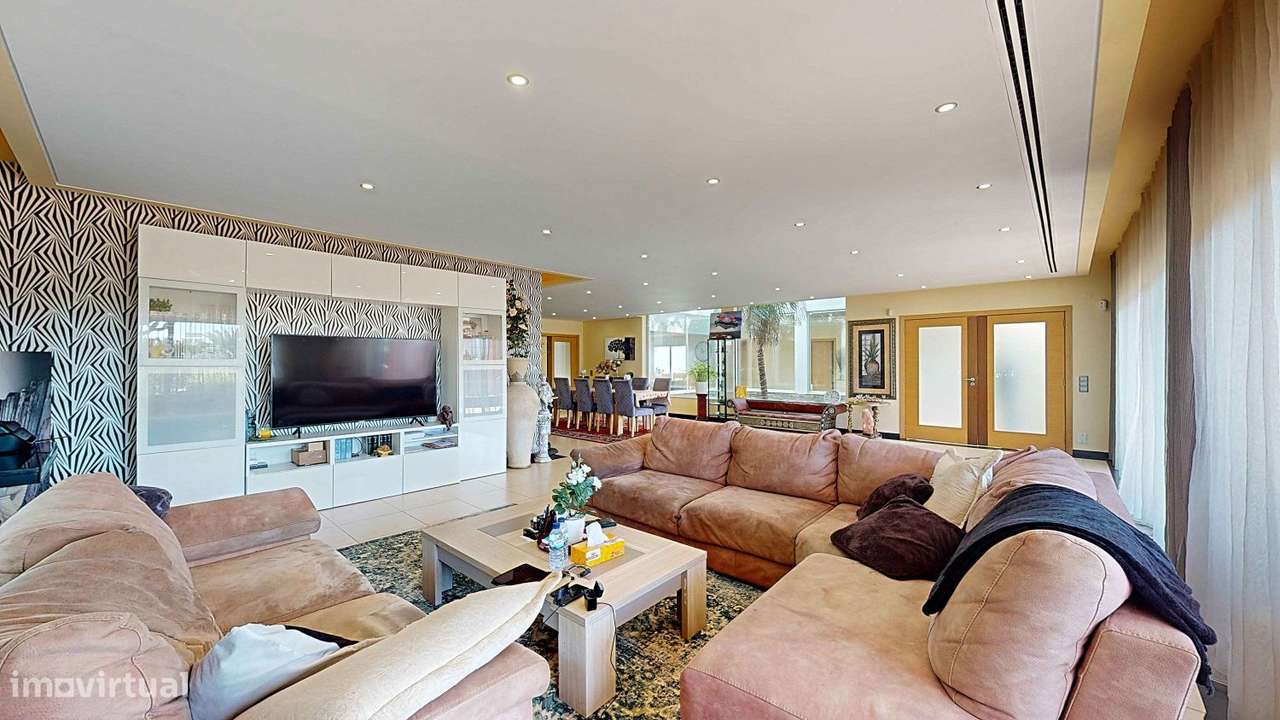 Moradia de Luxo Isolada em Lagoa - Grande imagem: 2/39