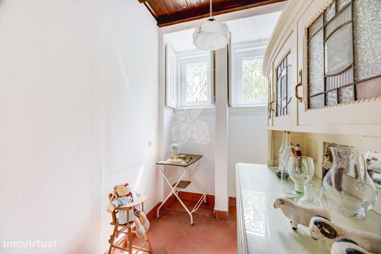 Moradia histórica T6  em Sintra com jardim, piscina e garagem-20