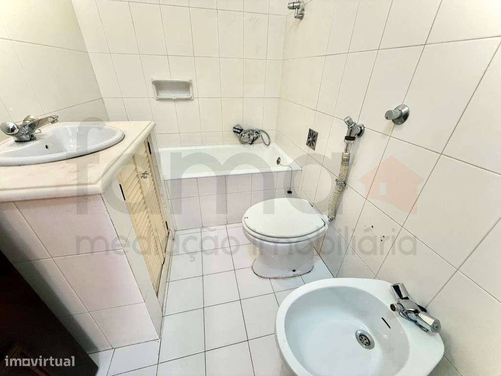 APARTAMENTO T4 EM OEIRAS-38