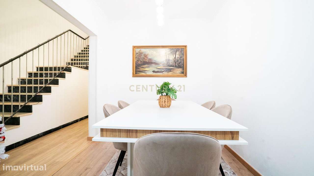 Moradia Renovada em Salvaterra de Magos, Santarém - Grande imagem: 3/50