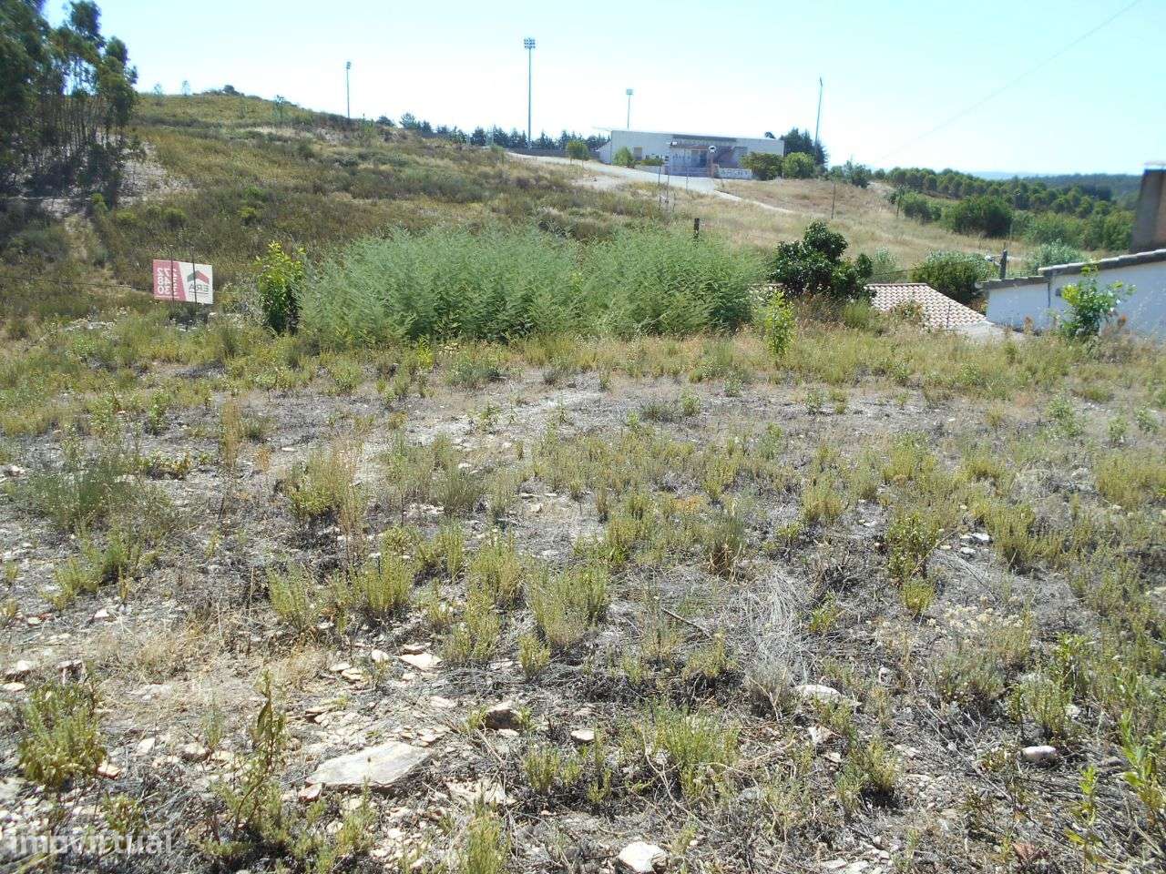 Terreno / Lote - Grande imagem: 3/4