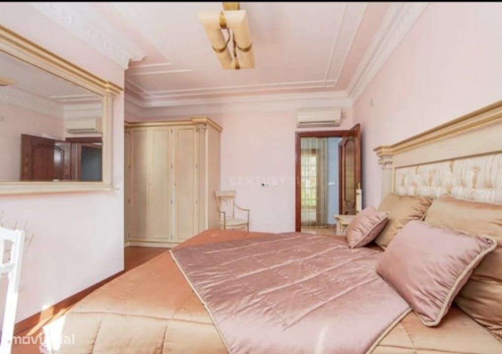 Moradia de Luxo T7 na quinta do Peru-27