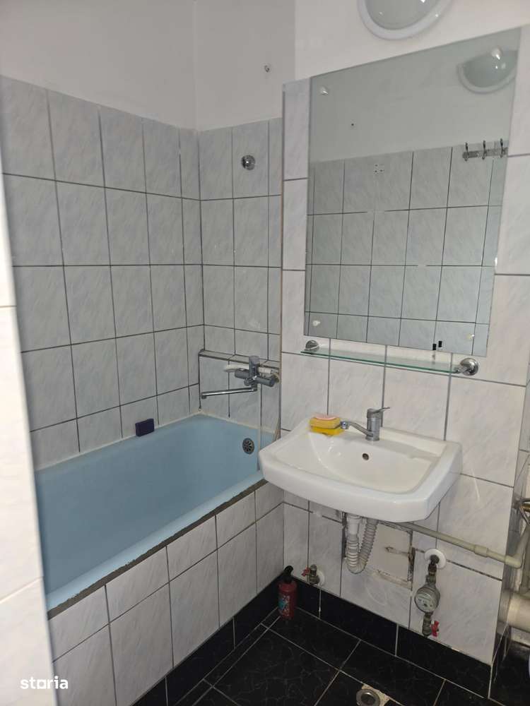 Vitan Mall CENTRALA  TERMICA bl MIXT 1996 ,DECOMANDATA,geam ,metrou-10