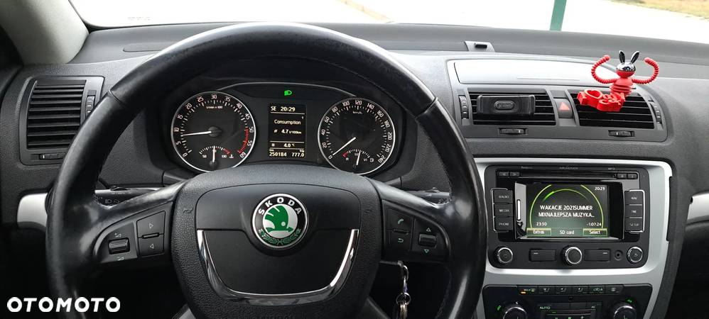 Skoda Octavia 2.0 TDI DPF Ambiente - 19