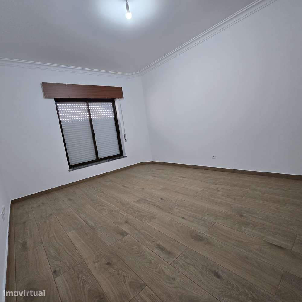 T3 Remodelado 2 Varandas 1 arrecadação-11