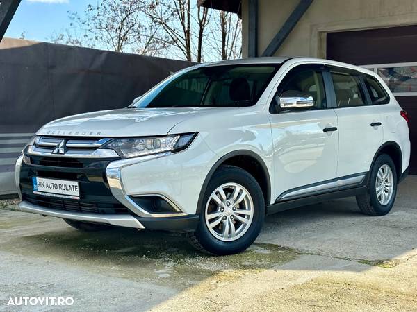 Mitsubishi Outlander - 4