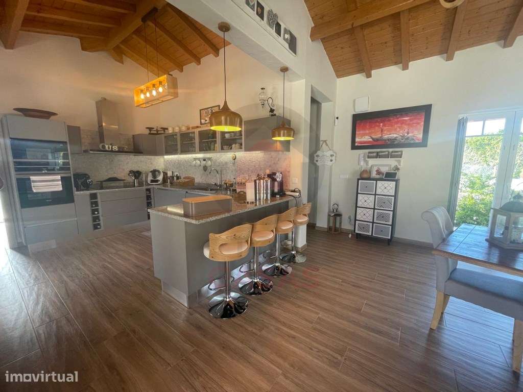 Moradia na Serra do Bouro com piscina privada perto da costa - Grande imagem: 4/36