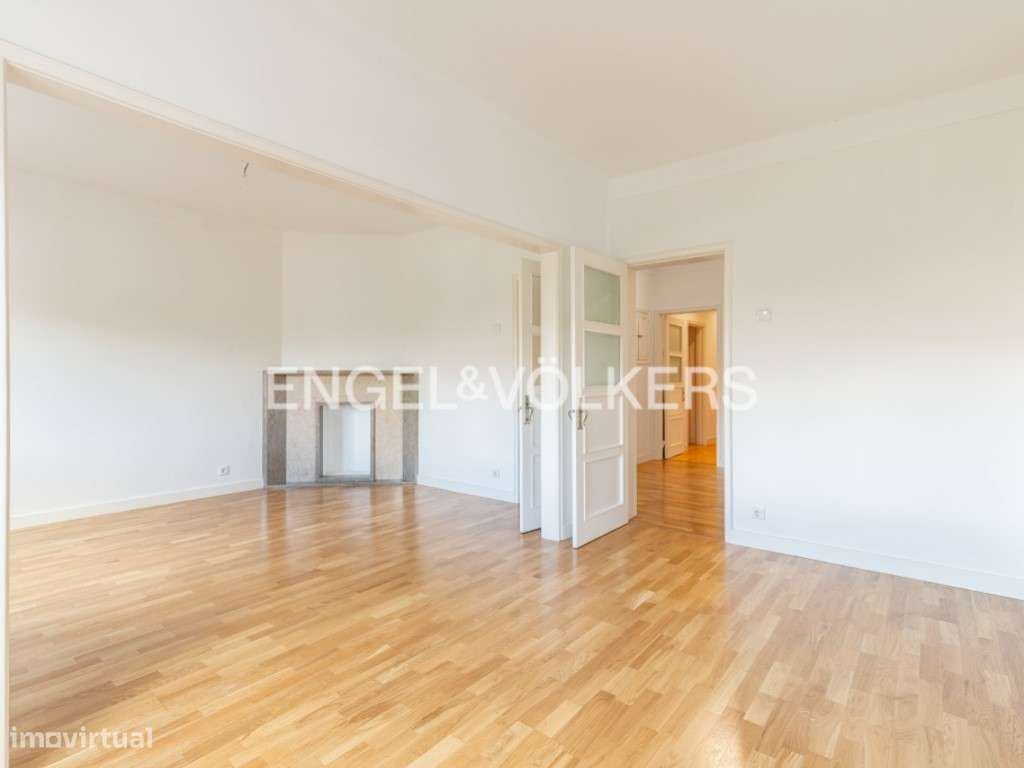 Espaçoso apartamento T4 na Alameda - Grande imagem: 4/27