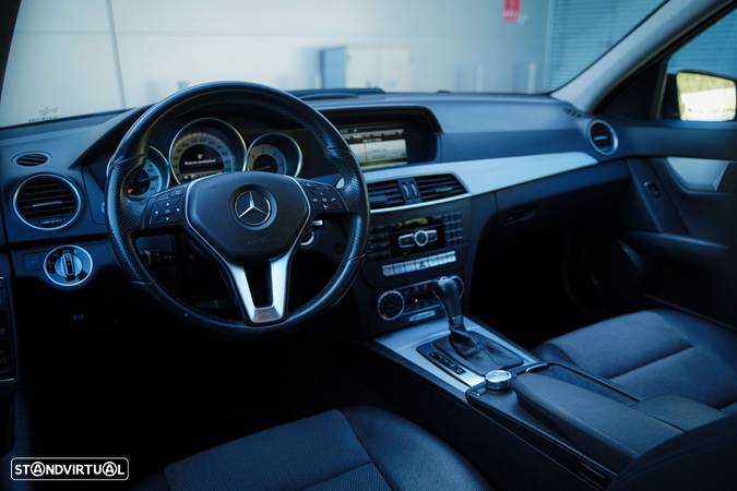 Mercedes-Benz C 250 CDi Avantgarde BE Aut. - 24