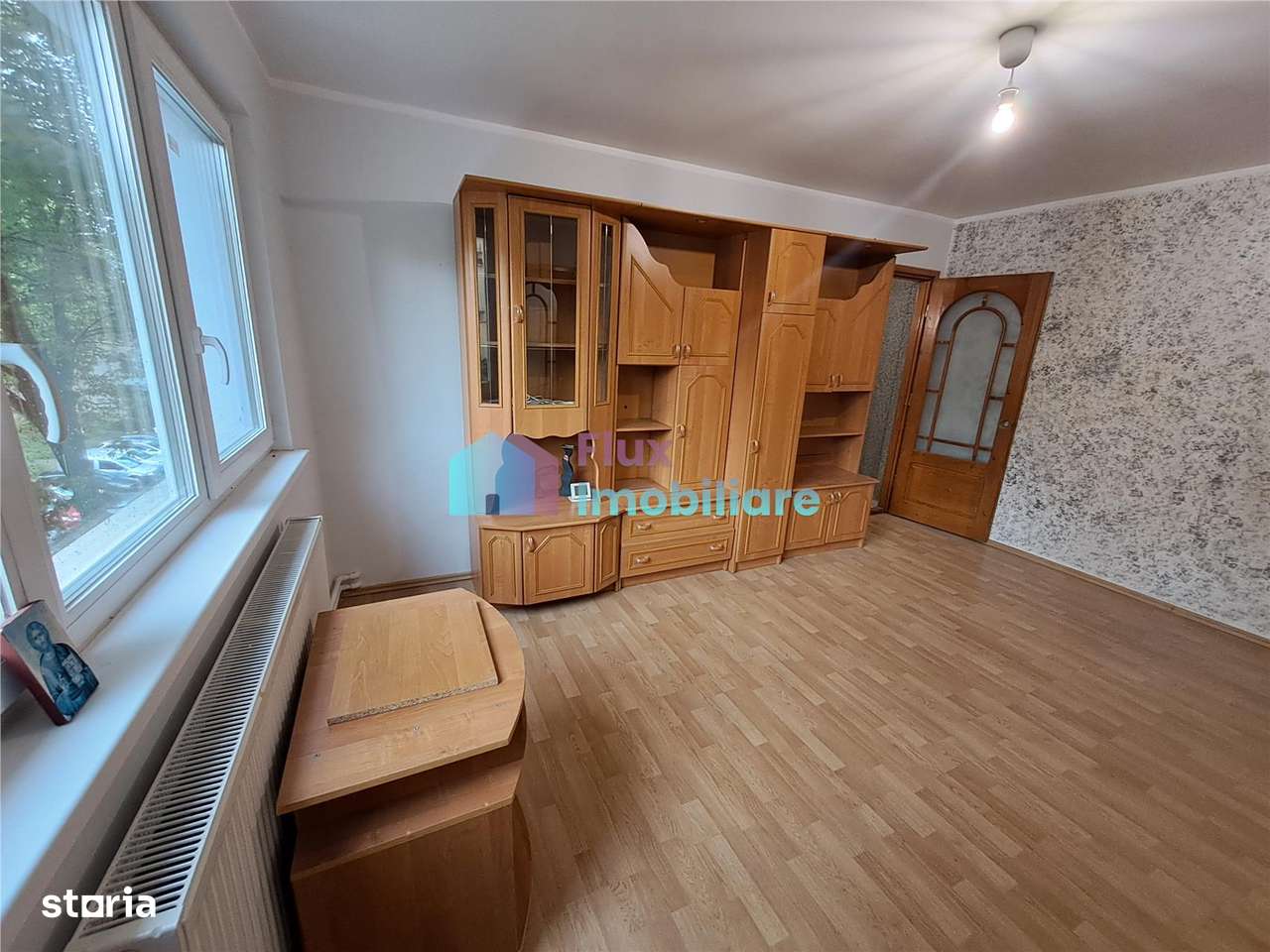 Apartament cu 3 camere semimobilat etaj 3 George Enescu-10