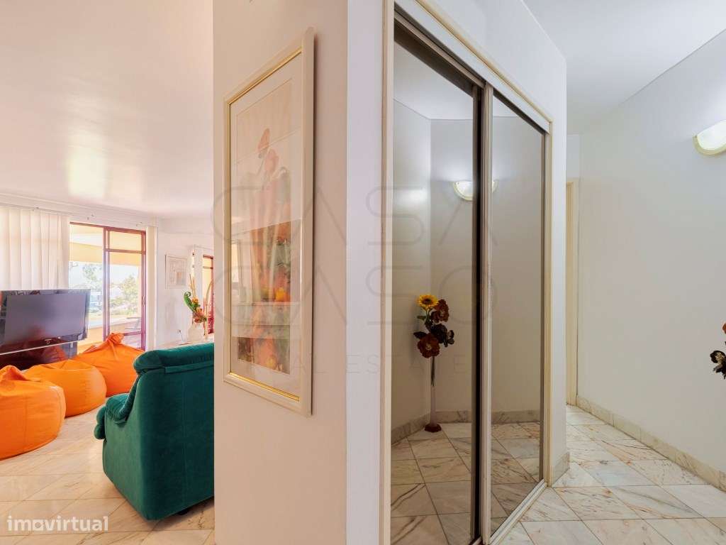 Apartamento T2+1 com Terraço Coberto e Vista para Lago e Piscina | ...-7