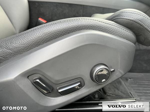 Volvo XC 60 - 33