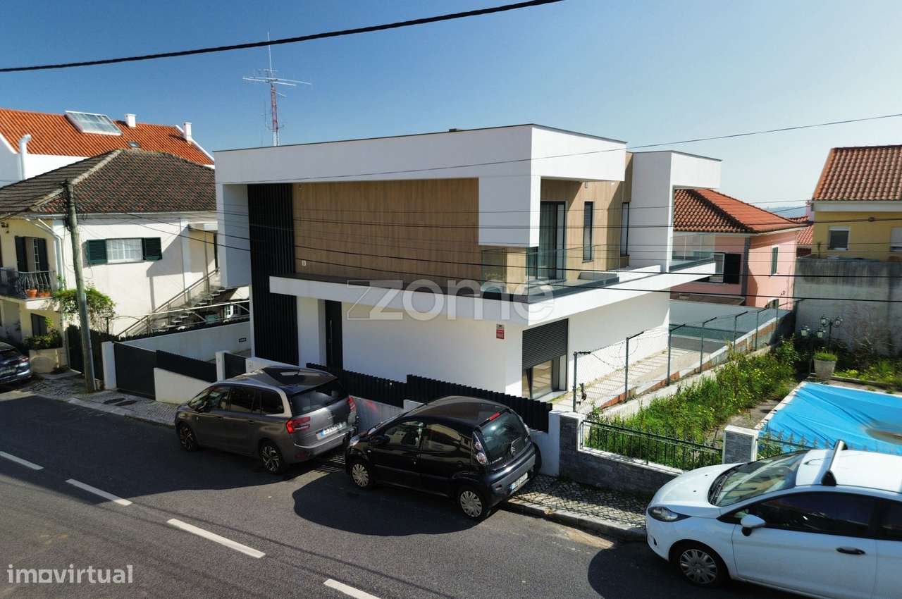 Moradia T3 Famões-56