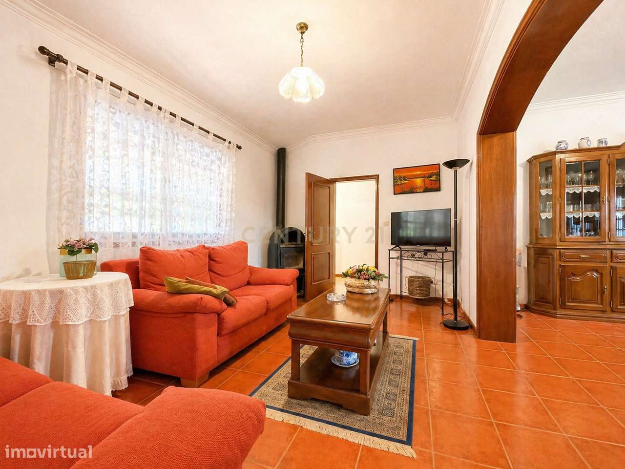 Moradia T3 com excelente privacidade, piscina e grande espaço exterior-10