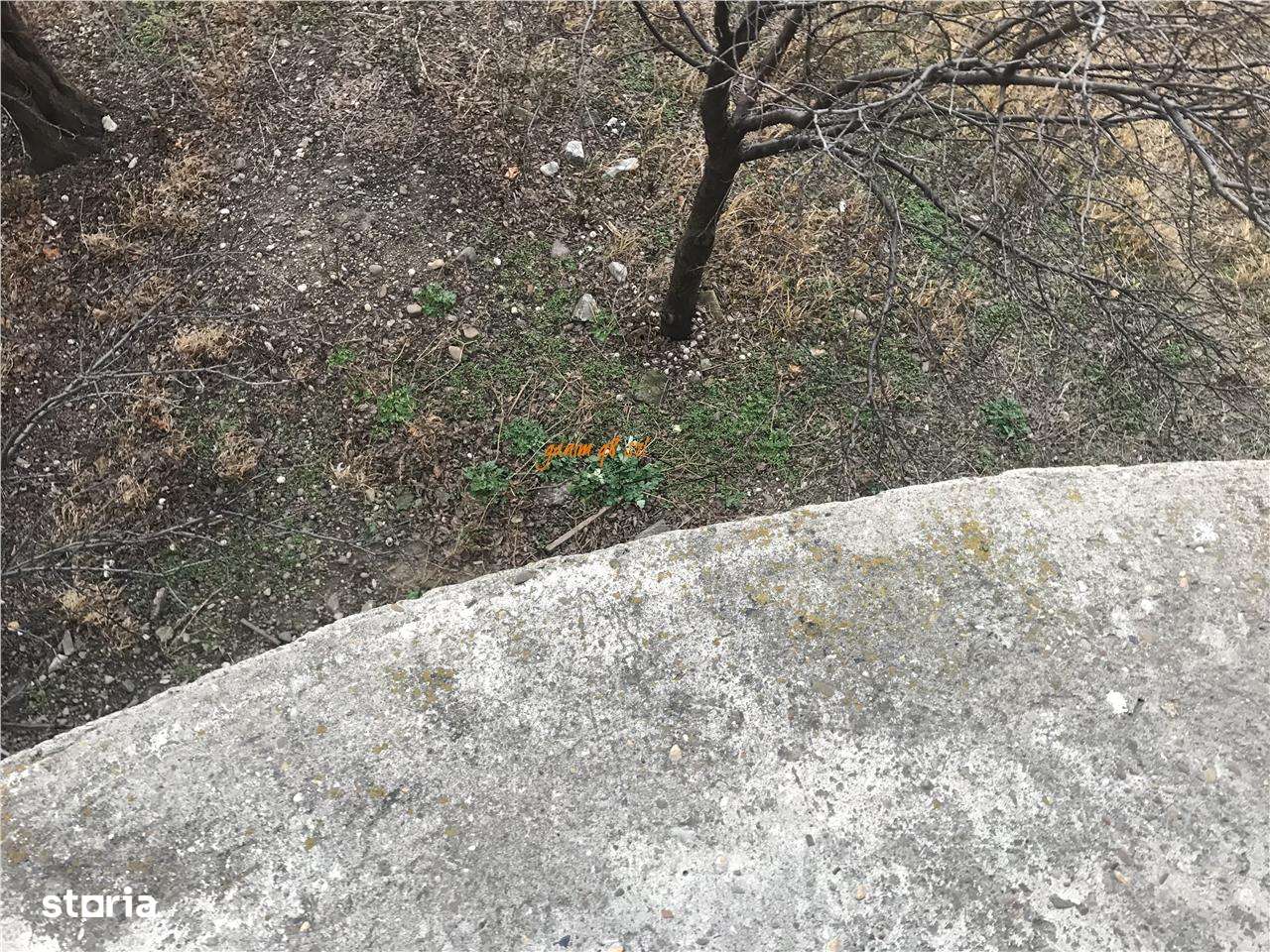 Casa de vanzare in Golesti, parter si etaj , 220 mp construiti , teren-11