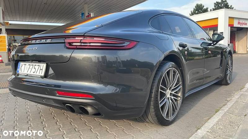 Porsche Panamera 4S Executive - 9