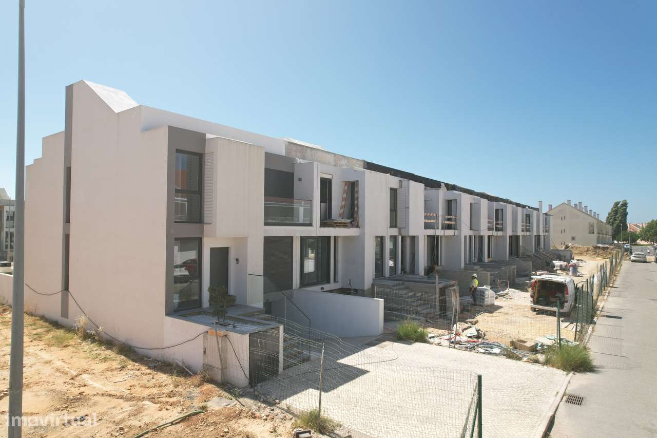 Moradia Banda - Tipologia V3+1 com piscina | Terraços de S. Francisco - Grande imagem: 4/14