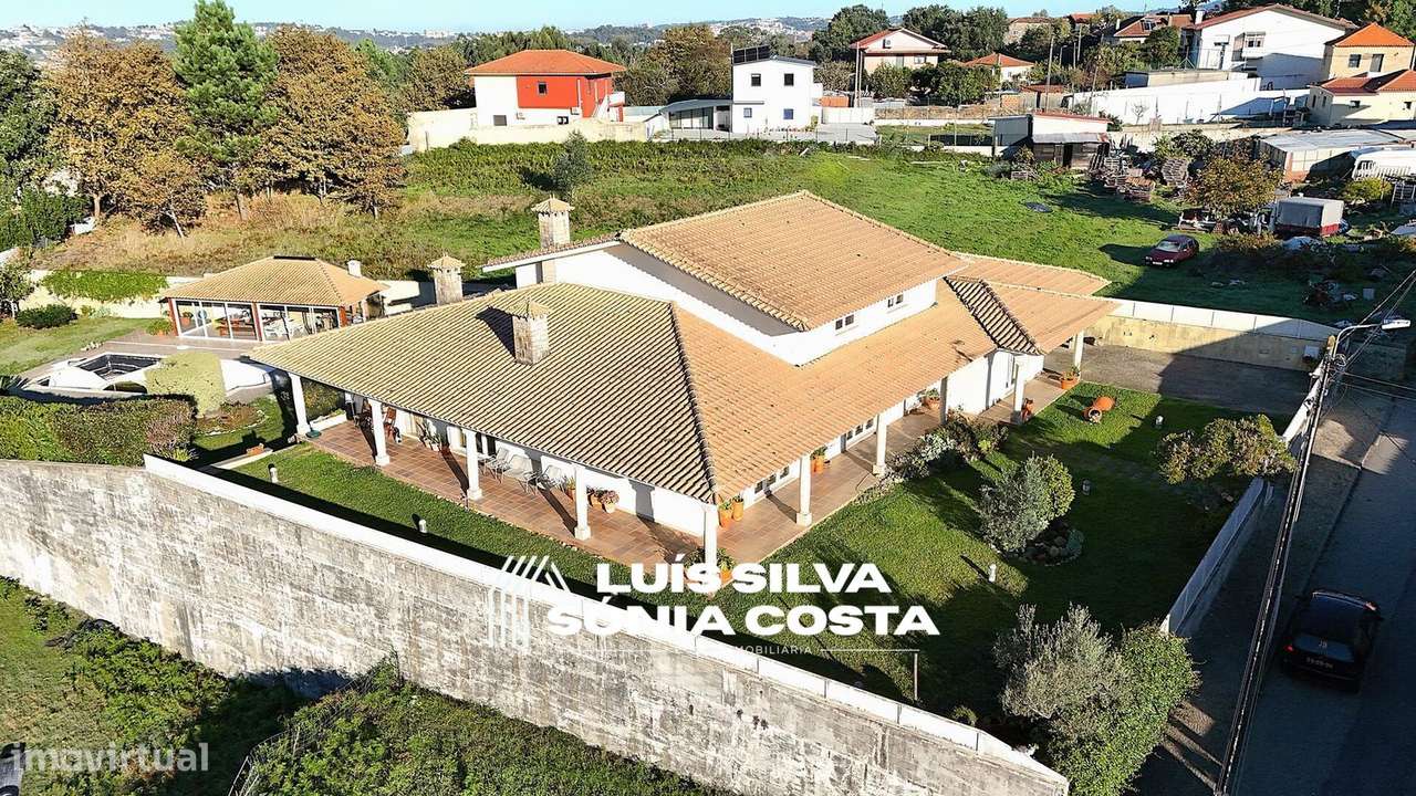 Moradia Independente Térrea c/ Cave | Piscina | Salão Festas &... - Grande imagem: 3/60