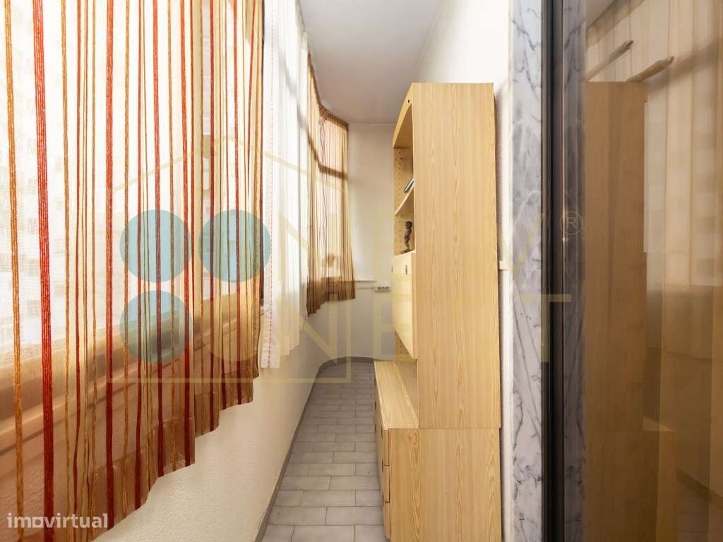 Apartamento T3 com elevador e parqueamento, junto ao Hospital-30