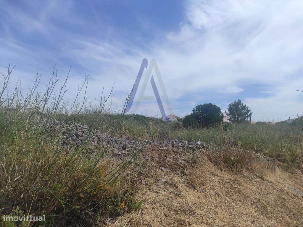 Lote de Terreno à Venda com Vista Deslumbrante para Lisboa , no con... - Grande imagem: 3/4
