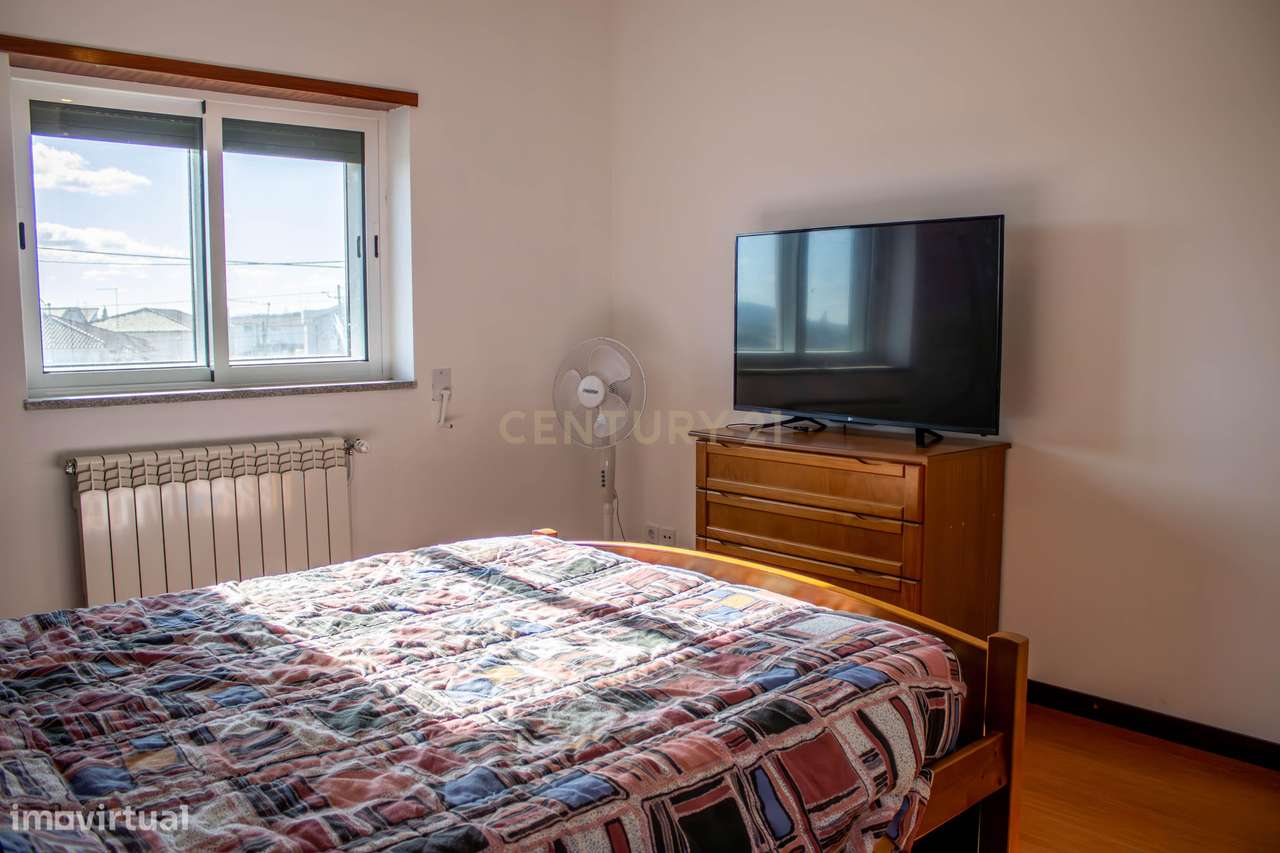 Moradia moderna | 3 pisos | Vila Nova Foz Côa-51