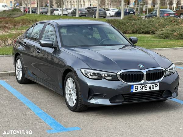 BMW Seria 3 330e AT - 12