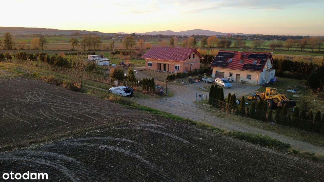 Górka Sobocka – atrakcyjny dom z pompą ciepła, garaż, panele - Pełny obrazek: 5/20